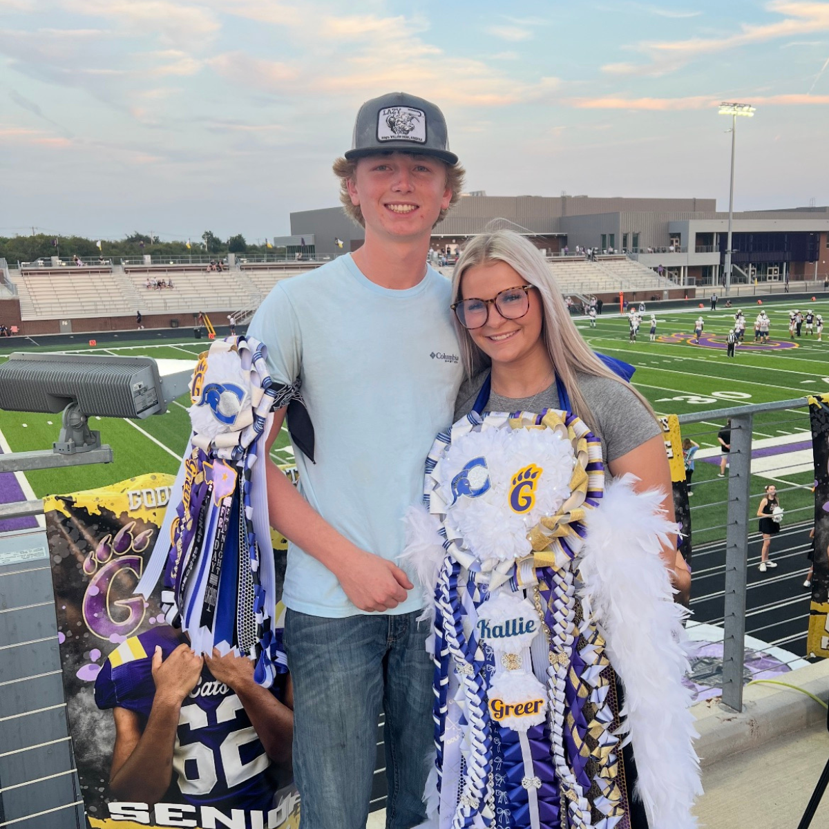 Homecoming Garter, High School Basic