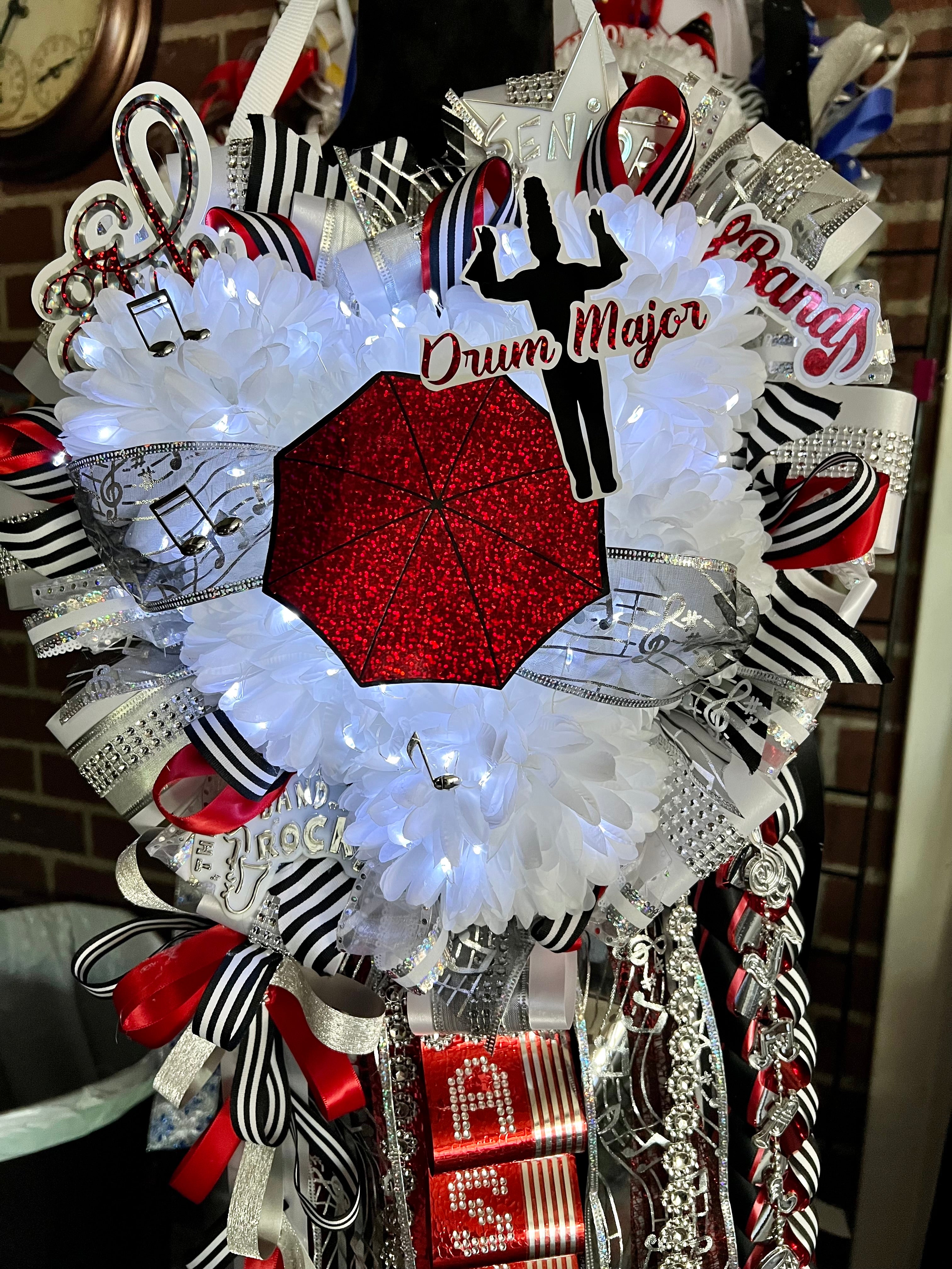 Homecoming Mum, Triple Heart (recommended Junior)